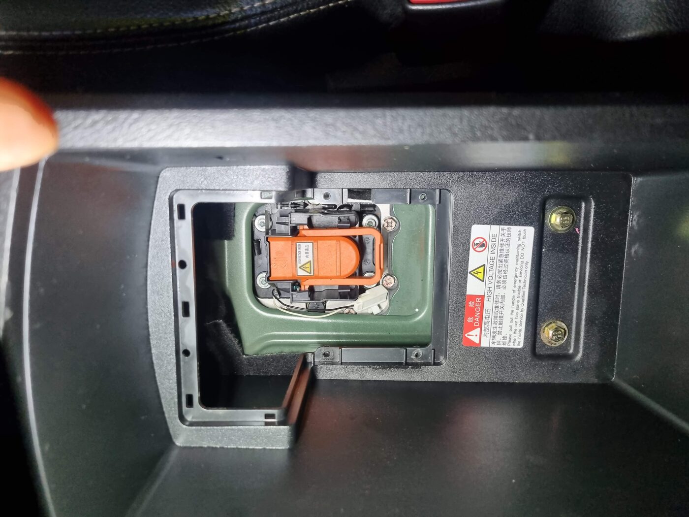 BYD e6 contact breaker