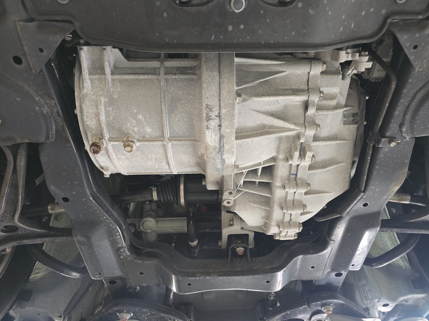 BYD e6 motor and gearbox